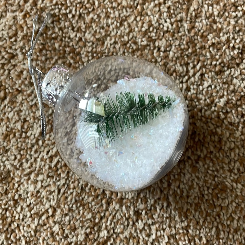 Mini Christmas Tree and snow clear ball ornament